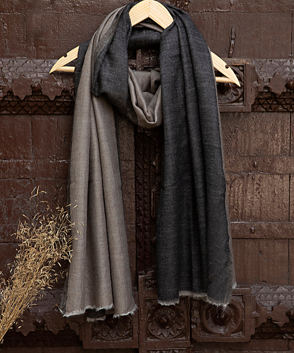 Dark_Grey_Handwoven_Double_Shade_Pure_Pashmina_Ladies_Stole_WeaverStory_01