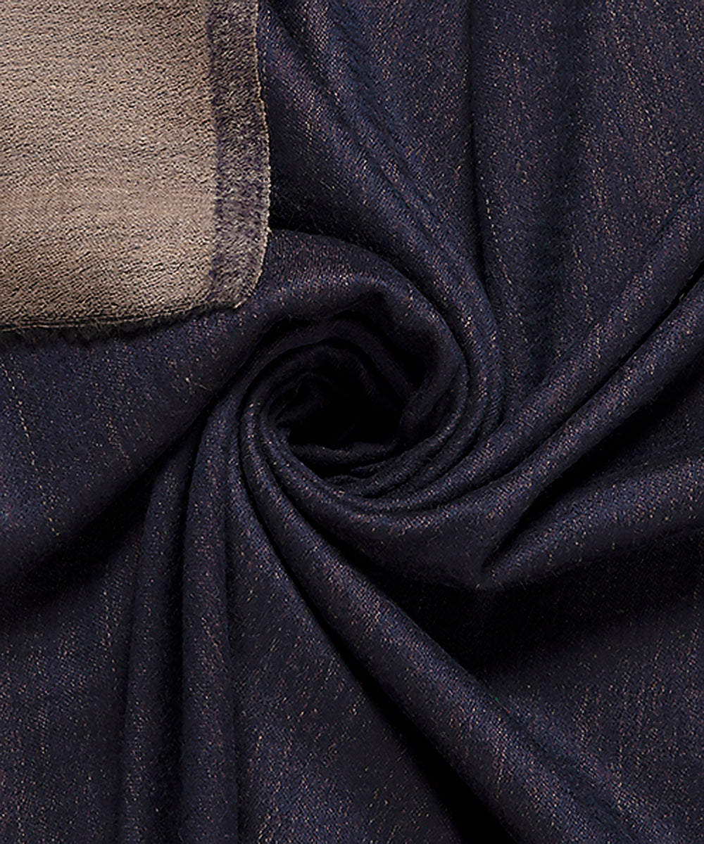 Handwoven_Navy_Blue_Double_Shade_Pure_Pashmina_Ladies_Stole_WeaverStory_05