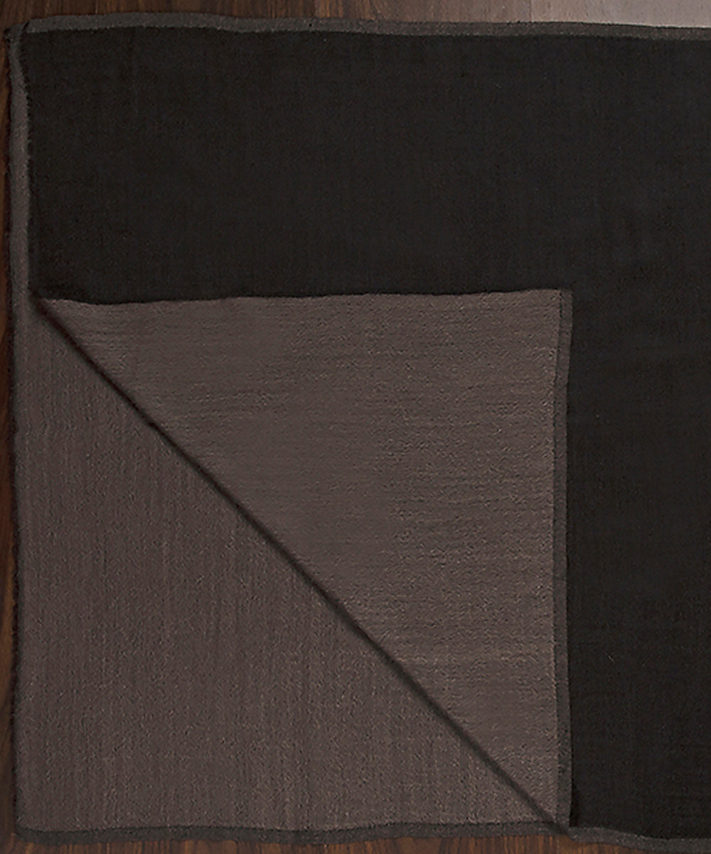 Black_And_Grey_Handwoven_Double_Shade_Pure_Pashmina_Ladies_Stole_WeaverStory_02
