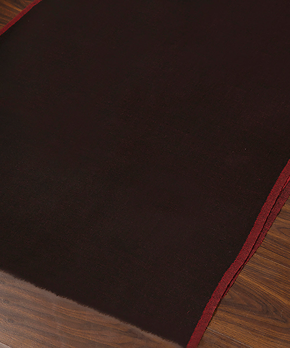 Handwoven_Maroon_And_Black_Double_Shade_Pure_Pashmina_Ladies_Stole_WeaverStory_04