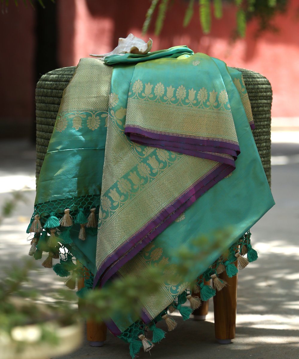Sea_Green_Handloom_Kadhwa_Banarasi_Dupatta_with_Booti_Design_WeaverStory_01