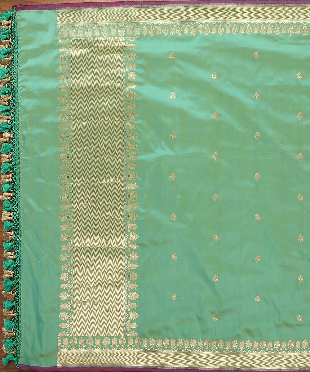 Sea_Green_Handloom_Kadhwa_Banarasi_Dupatta_with_Booti_Design_WeaverStory_02