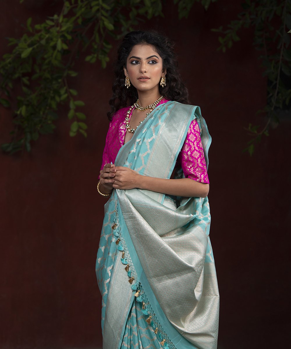 Sea_Green_Handloom_Katan_Silk_Cutwork_Banarasi_Saree_with_Jaal_WeaverStory_01