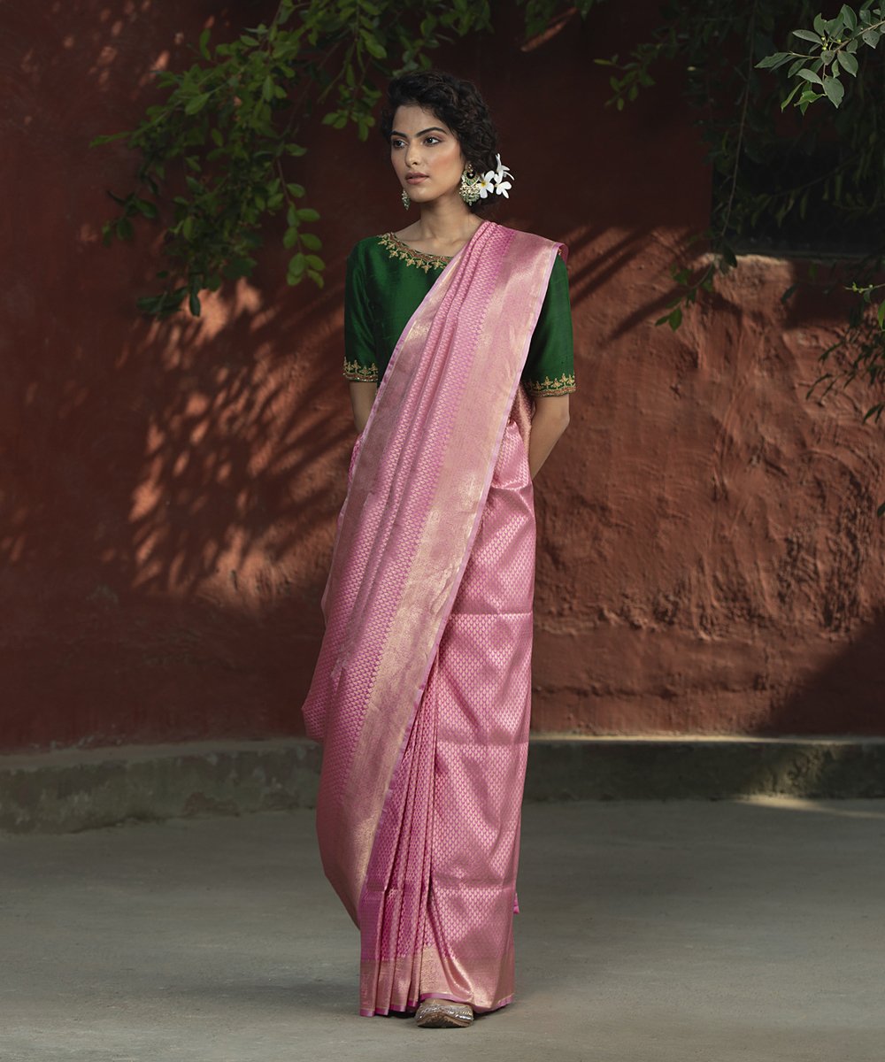 Soft_Pink_Handloom_Zari_Booti_Katan_Silk_Tanchoi_Banarasi_Saree_With_Paisleys_WeaverStory_02