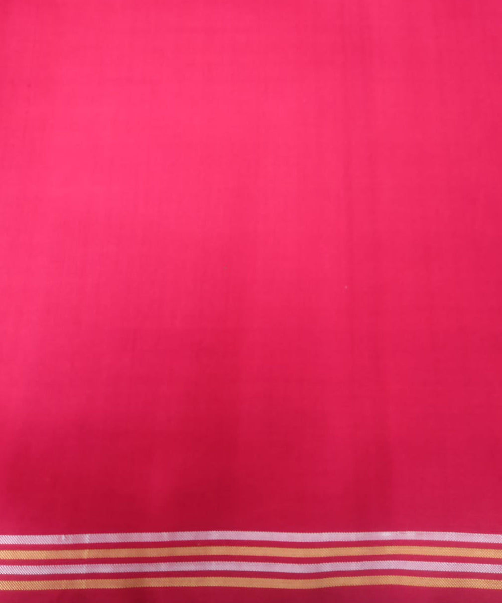 Purple_And_Red_Handloom_Mulberry_Fish_Motif_Ikat_Patola_Saree_With_Red_Border_WeaverStory_04