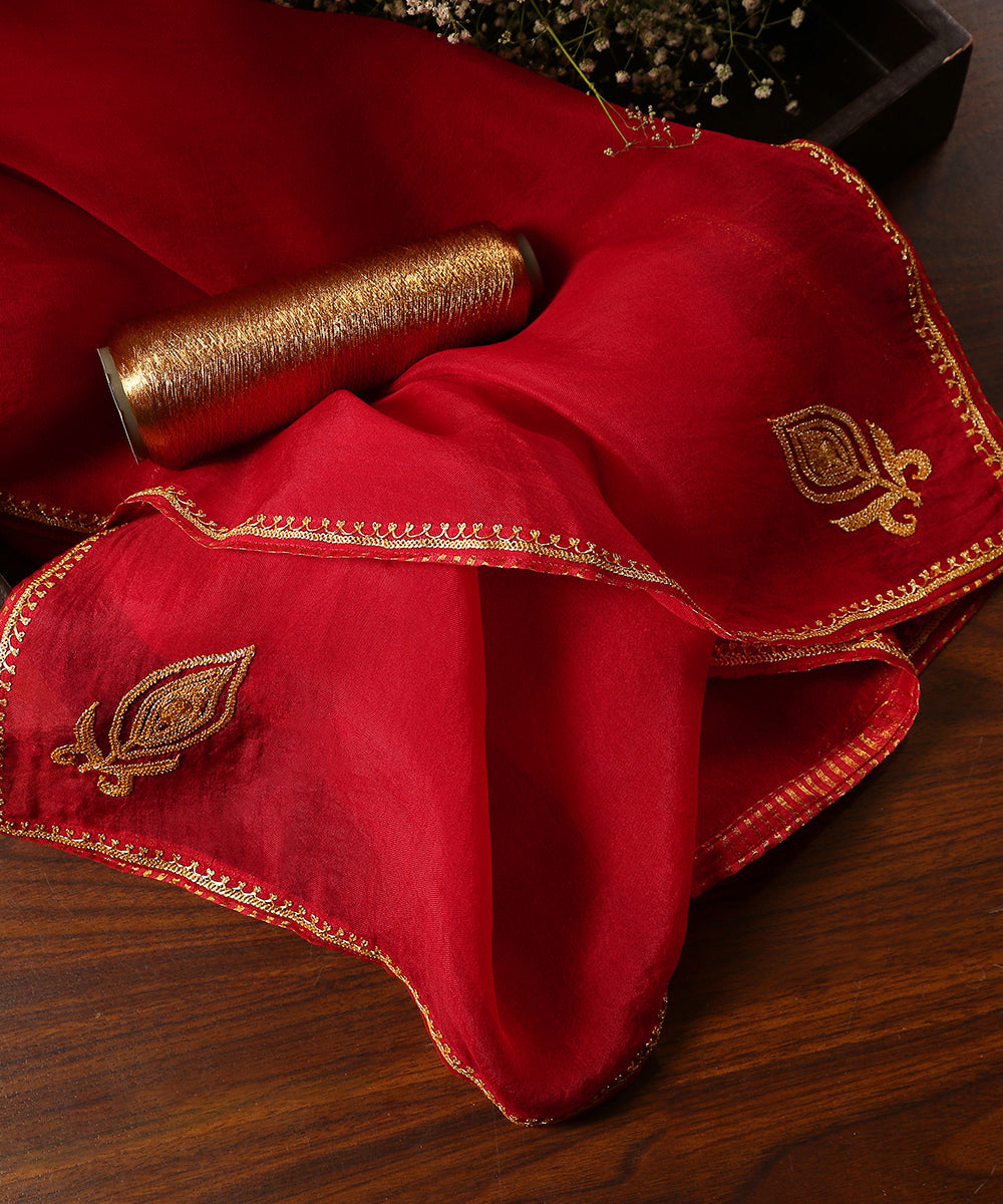 Red_Pure_Silk_Kashmiri_Tilla_Hand_Embroidered_Dupatta_With_Konia_WeaverStory_01
