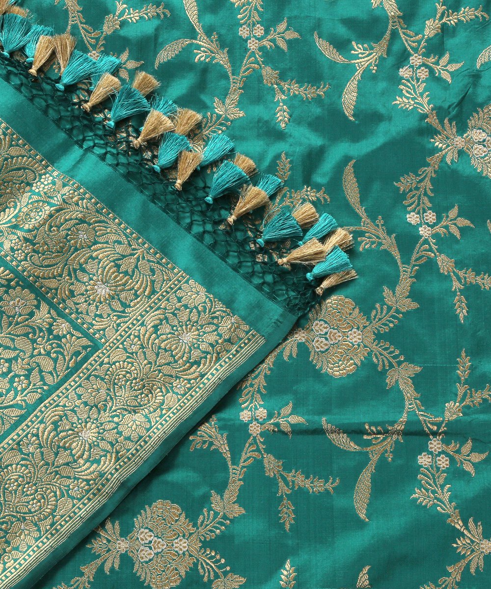 Teal_Green_Handloom_Katan_Silk_Kadhwa_Jangla_Banarasi_Dupatta_WeaverStory_05