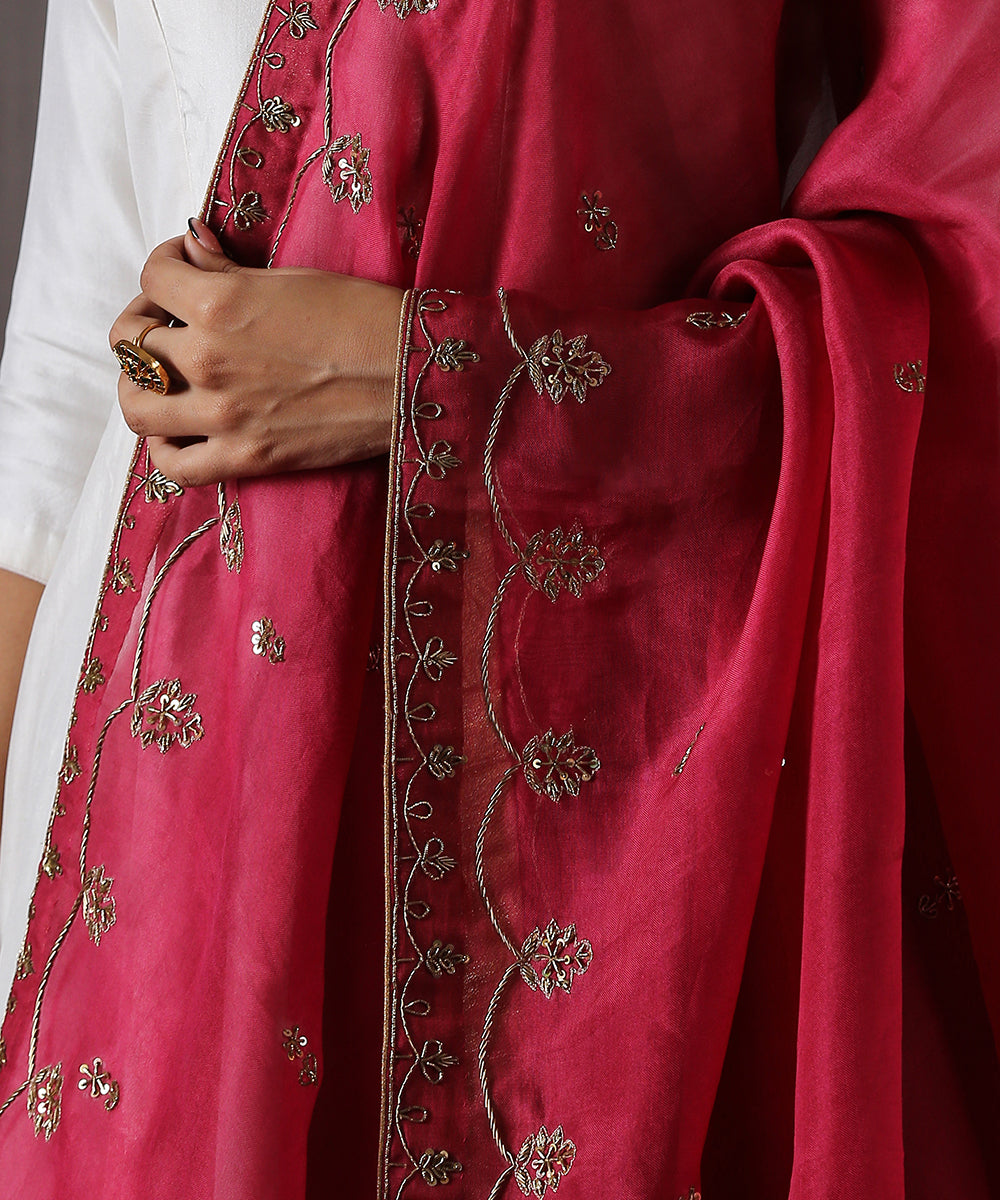 Maroon_Handloom_Organza_Dupatta_with_Zardozi_border_WeaverStory_03