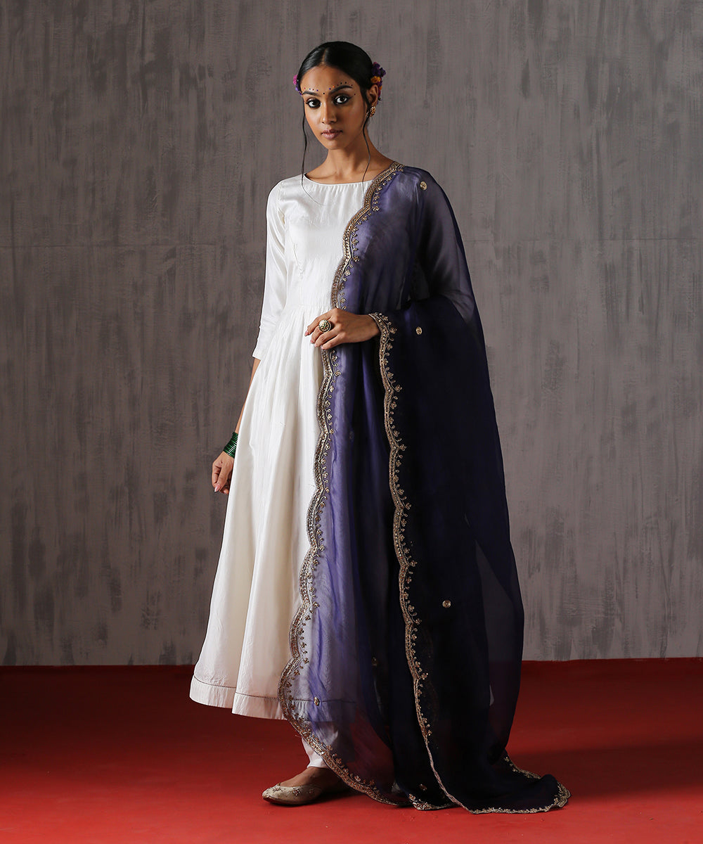 Blue_Organza_Zardozi_Dupatta_with_Hand_Embroidered_Scallop_Border_WeaverStory_01