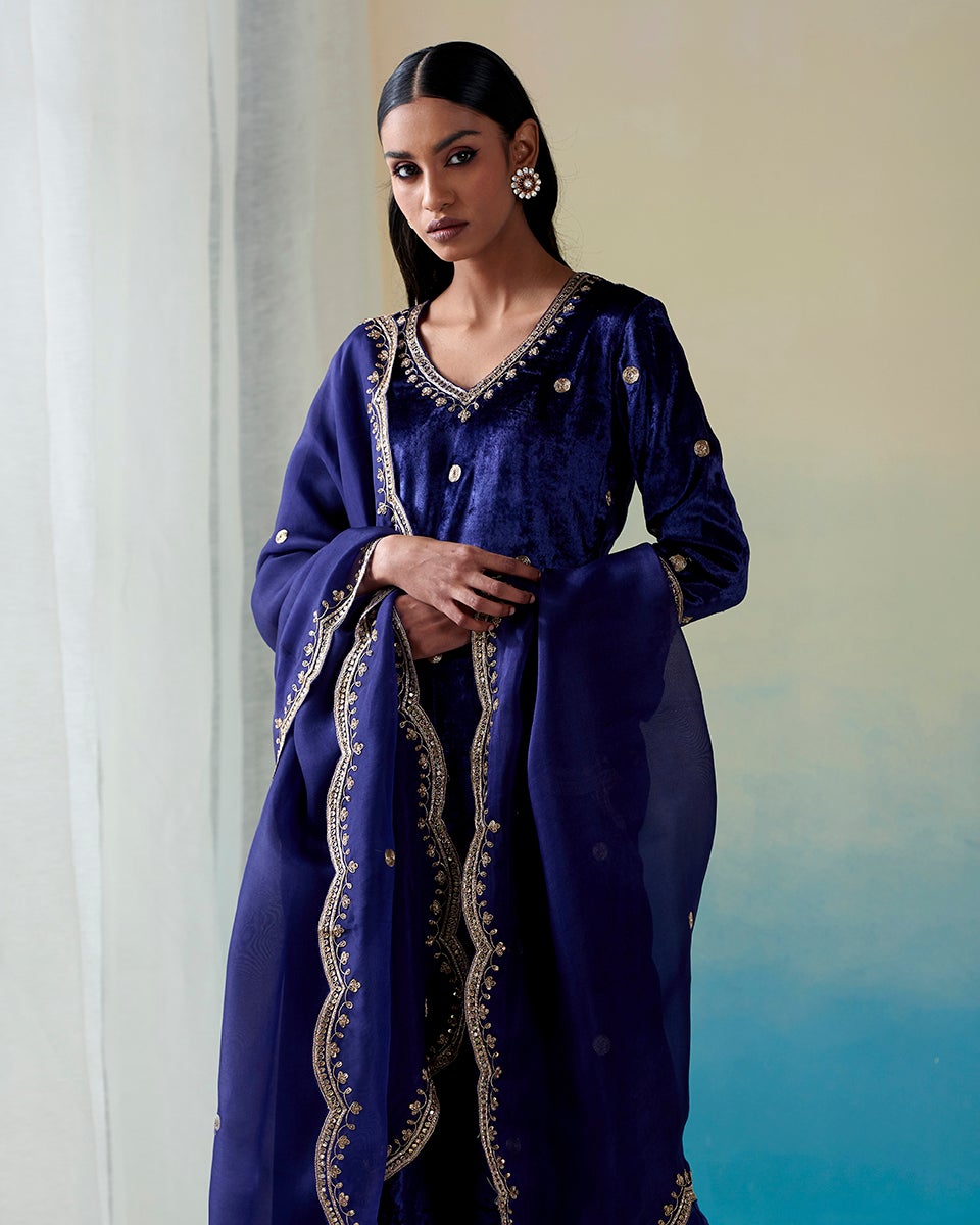 Navy_Blue_Pure_Velvet_Hand_Embroidered_Zardozi_Kurta_Set_with_Farshi_Pants_and_Organza_Dupatta_WeaverStory_01
