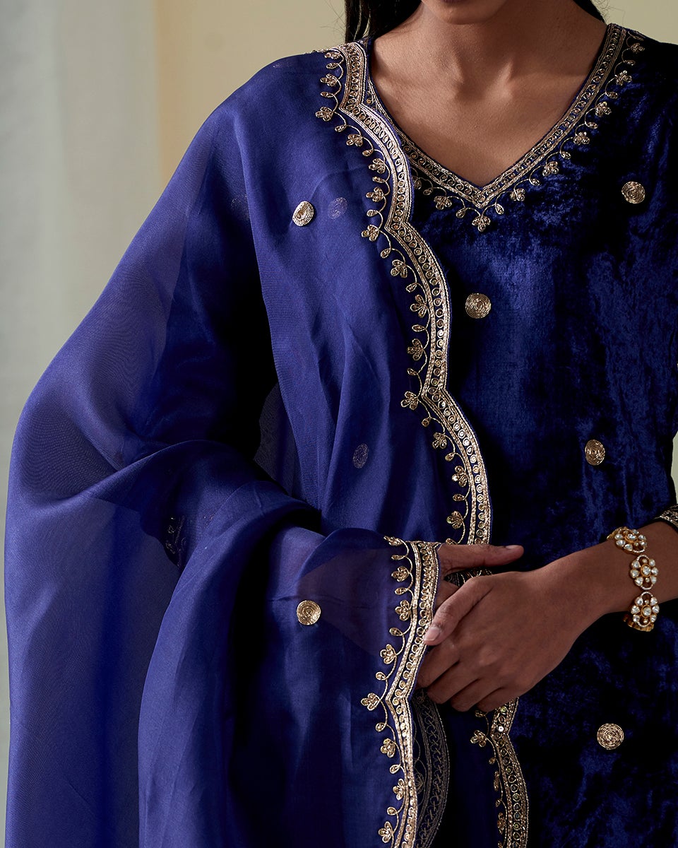 Navy_Blue_Pure_Velvet_Hand_Embroidered_Zardozi_Kurta_Set_with_Farshi_Pants_and_Organza_Dupatta_WeaverStory_03