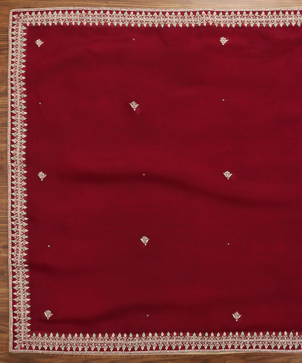 Fuchsia_Organza_Dupatta_with_Zardozi_Border_and_floral_booti_WeaverStory_02