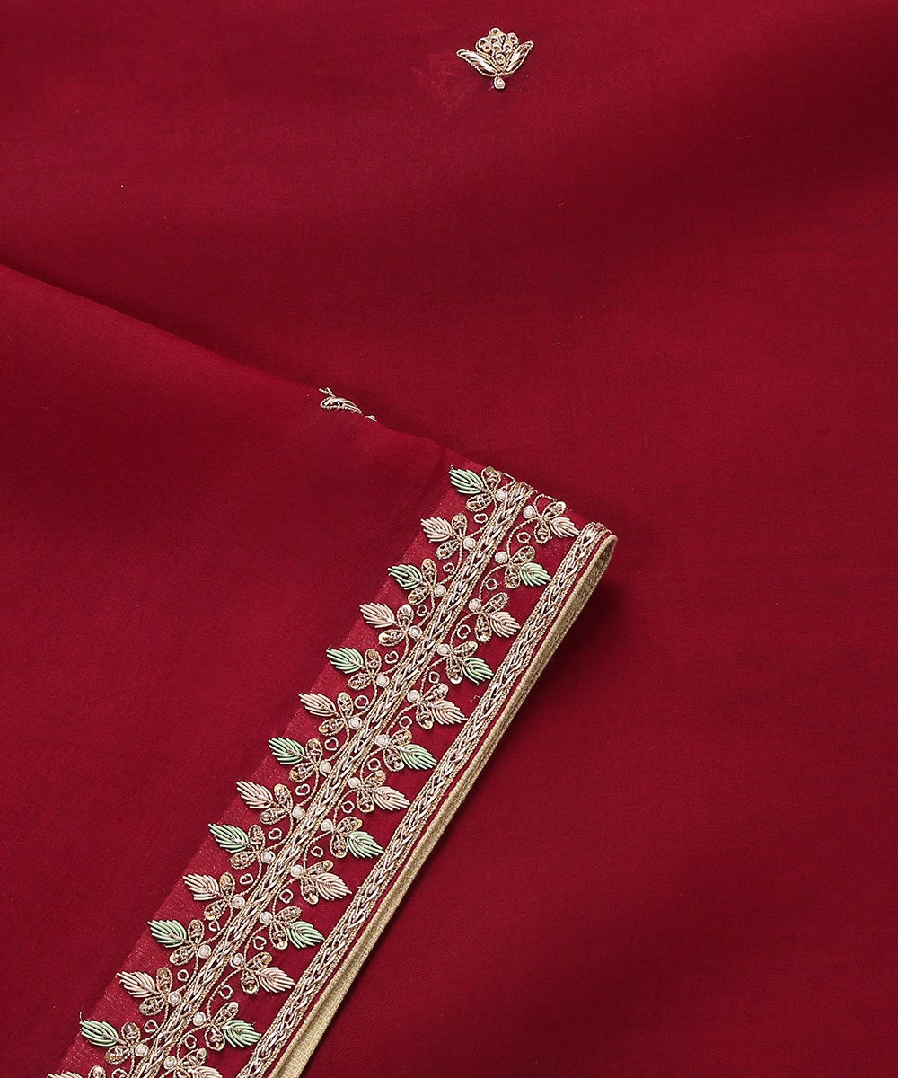 Fuchsia_Organza_Dupatta_with_Zardozi_Border_and_floral_booti_WeaverStory_04