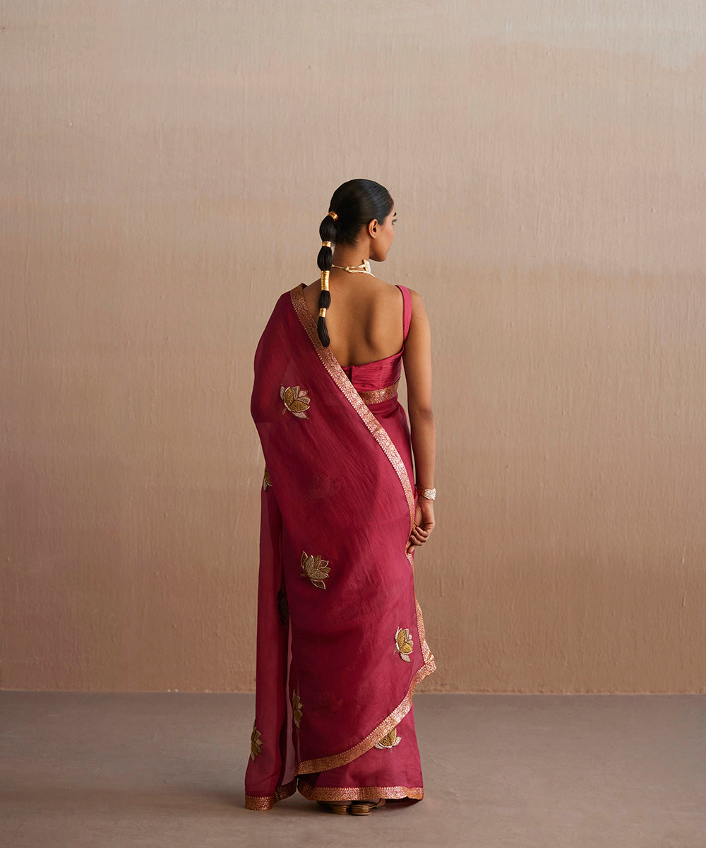 Viva_Magenta_Handloom_Organza_Saree_With_Embroidered_Lotus_Motifs_WeaverStory_03