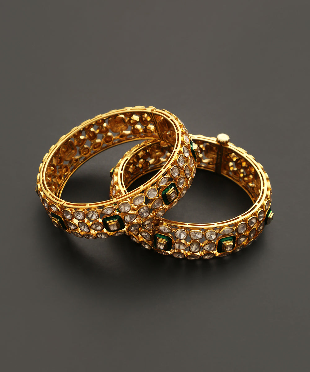 Shazia_Handcrafted_Pure_Silver_Bangle_With_Moissanite_Polki_And_Enamel_WeaverStory_02
