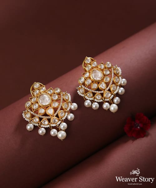 Sia_Pure_Silver_Handcrafted_with_Moissanite_Polki_Earring_WeaverStory_01