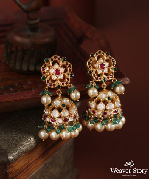 Kaanchana_Handcrafted_Earrings_with_Moissanite_Polki_WeaverStory_01