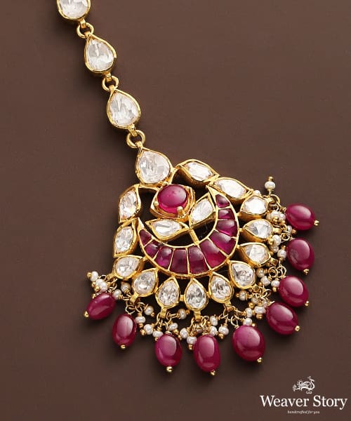 Nirvikar_Pure_Silver_Moissanite_Polki_Maang_Tika_With_Ruby_Beads_WeaverStory_03