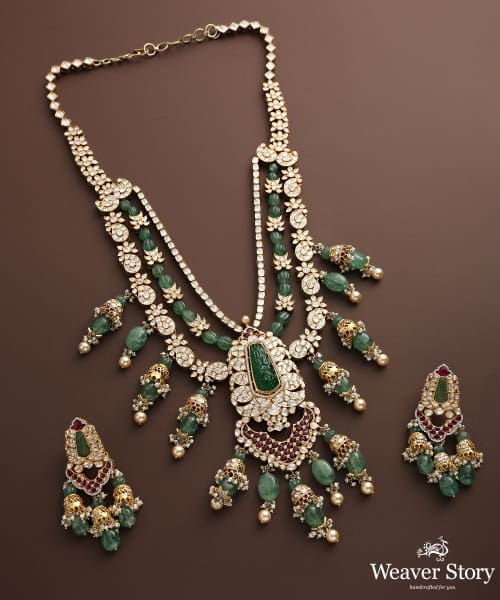 Aasia_Emeralds_And_Moissanite_Polki_Necklace_Set_Handcrafted_In_Pure_Silver_WeaverStory_02