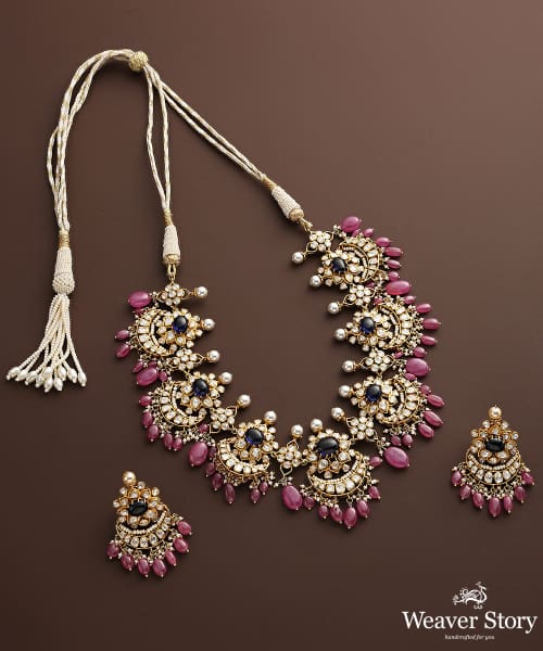 Pink_Moissanite_Polki_Necklace_Set_Handcrafted_In_Pure_Silver_WeaverStory_02