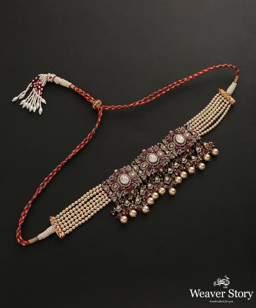 Arunima_Moissanite_Polki_Necklace_Set_Handcrafted_In_Pure_Silver_With_Ruby_And_Pearls_WeaverStory_03