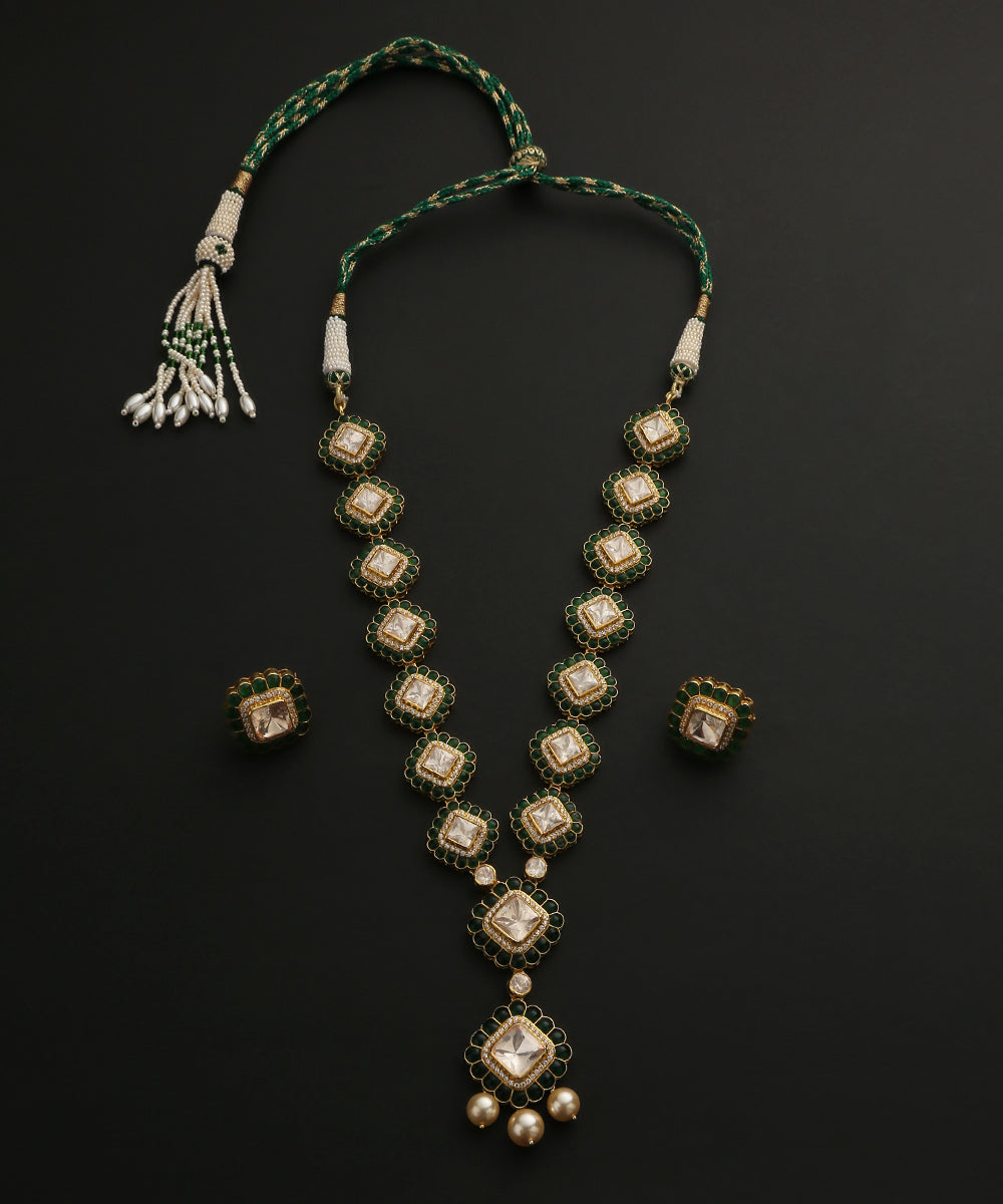 Bareera_Necklace_Set_With_Moissanite_Polki,_Green_Stones_And_Pearls_Handcrafted_in_Pure_Silver_WeaverStory_02