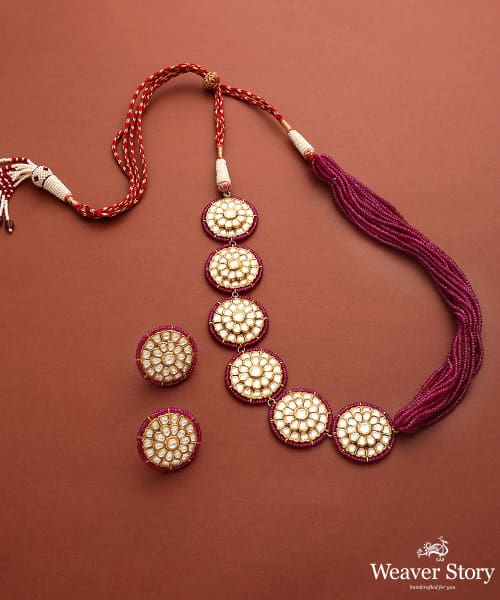 Tulsi_Polki_Necklace_Set_with_Pure_Silver_WeaverStory_02