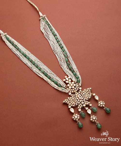 Falguni_Pure_Silver_Necklace_Set_with_Moissanite_Polki_WeaverStory_03