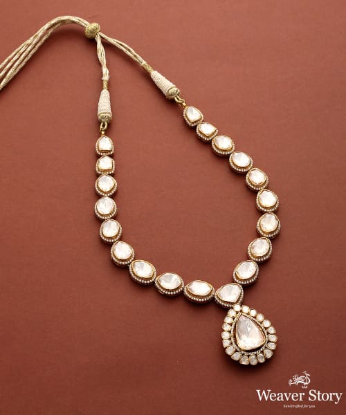 Dhriti_Pure_Silver_Handcrafted_Moissanite_Polki_Necklace_Set_WeaverStory_03