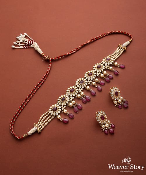 Geetika_Pure_Silver_Moissanite_Polki_Necklace_Set_WeaverStory_02