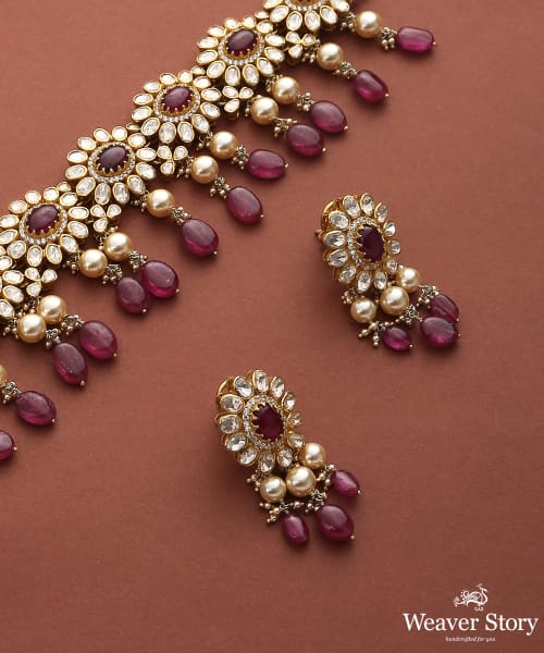 Geetika_Pure_Silver_Moissanite_Polki_Necklace_Set_WeaverStory_05