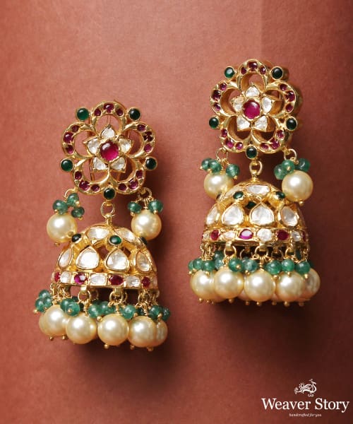 Kaanchana_Handcrafted_Necklace_Set_with_Moissanite_Polki_WeaverStory_04