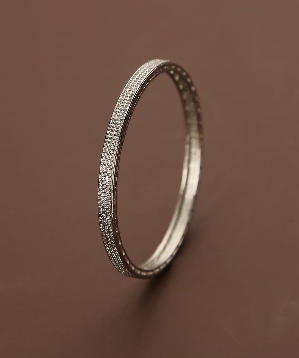 Aafsha_Handcrafted_Bangles_With_Studs_WeaverStory_03