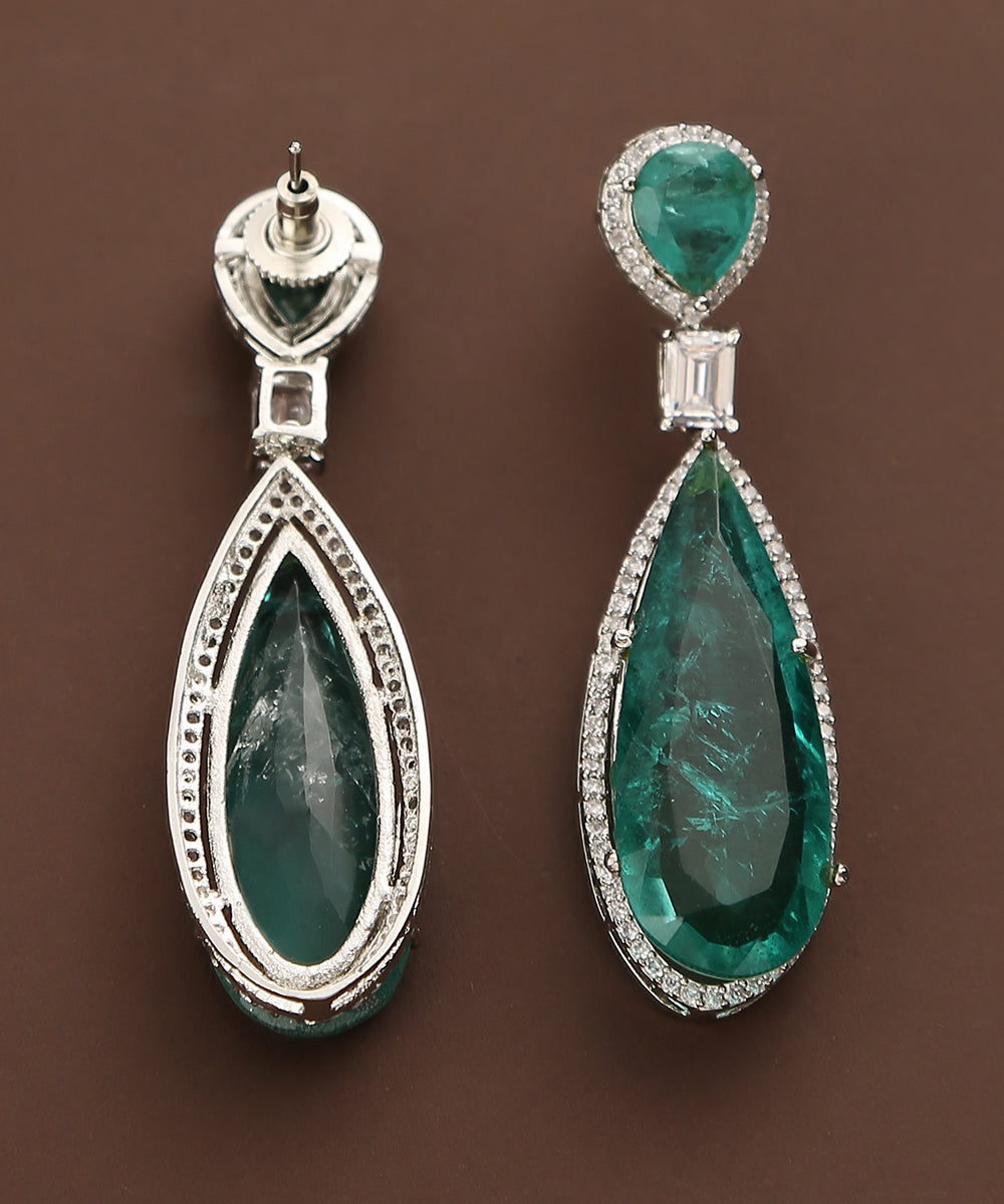 Nazreen_Handcrafted_Earrings_With_Emeralds_And_Stones_WeaverStory_03