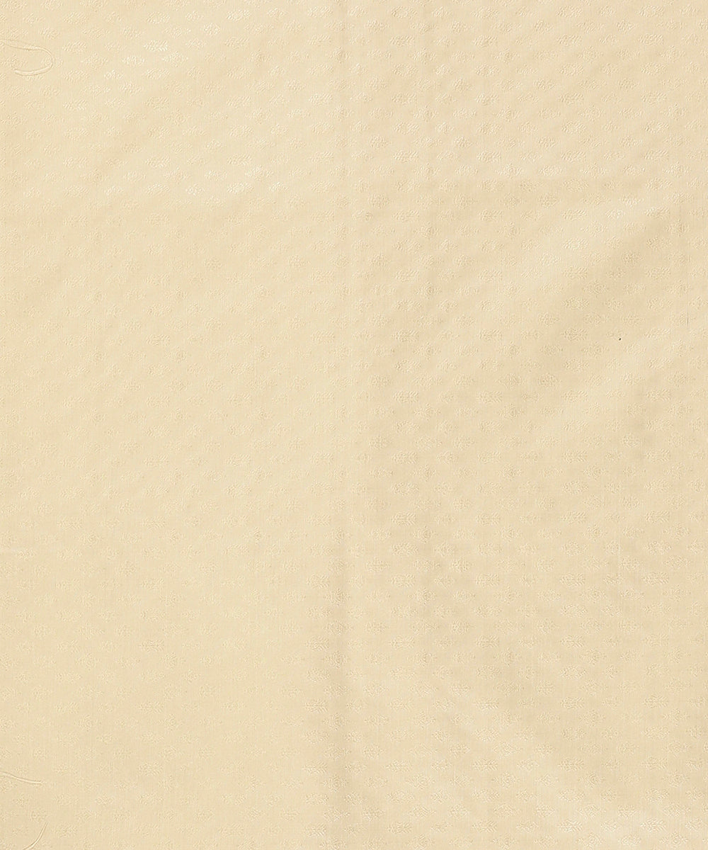Cream_Handloom_Menswear_Satin_Silk_Tanchoi_Kurta_And_Cotton_Silk_Pants_Fabric_WeaverStory_02