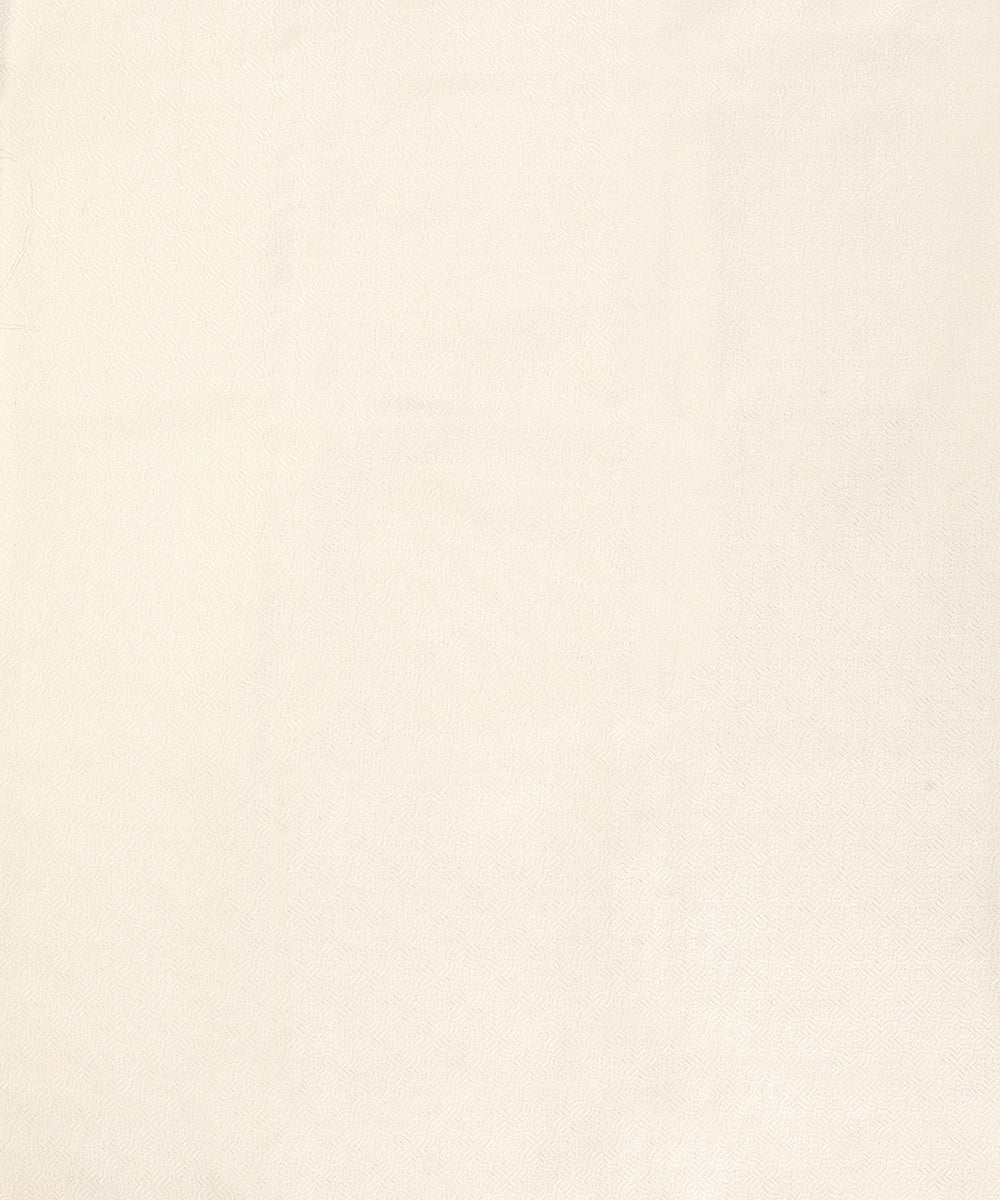 Handloom_Ivory_Menswear_Satin_Silk_Tanchoi_Kurta_And_Cotton_Silk_Pants_Fabric_WeaverStory_02
