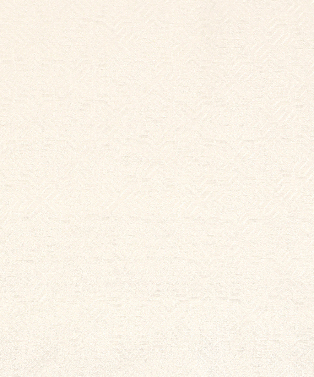 Handloom_Ivory_Menswear_Satin_Silk_Tanchoi_Kurta_And_Cotton_Silk_Pants_Fabric_WeaverStory_03