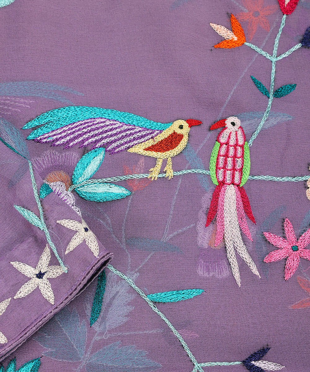 Move_Handloom_Georgette_Parsi_Gara_Stole_With_All_Over_Embroidered_Floral_Jaal_And_Bird_Motifs_WeaverStory_04
