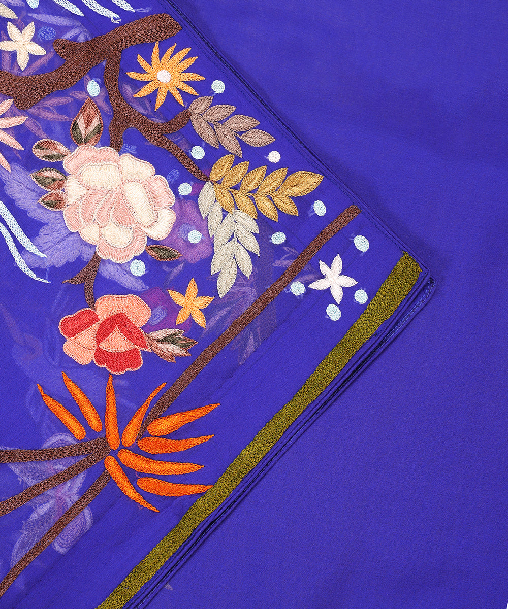 Blue_Handloom_Georgette_Parsi_Gara_Stole_With_All_Over_Embroidered_Crane_Bird_Motifs_WeaverStory_04
