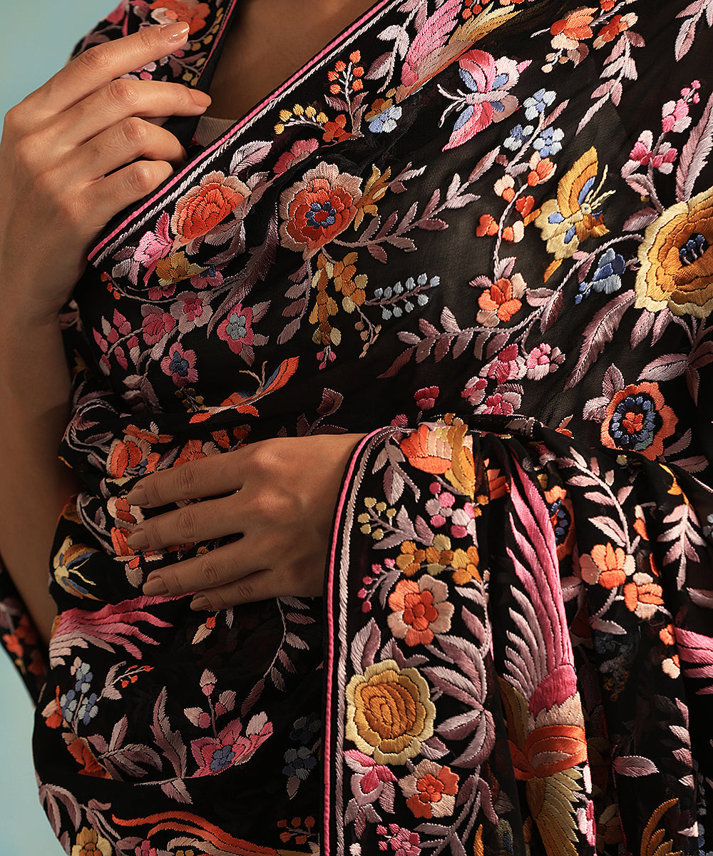 Black_Handloom_Georgette_Parsi_Gara_Saree_With_Birds_And_Floral_Jaal_WeaverStory_05