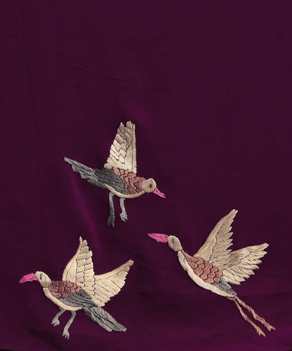Purple_Handloom_Crepe_Parsi_Gara_Saree_With_All_over_Saras_Motifs_WeaverStory_06