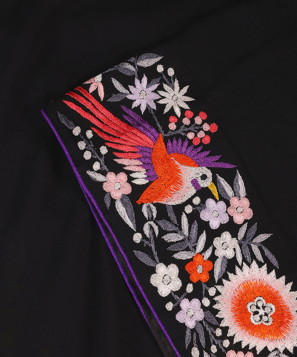 Black_Georgette_Parsi_Gara_Dupatta_With_Multicoloured_Floral_Border_WeaverStory_04