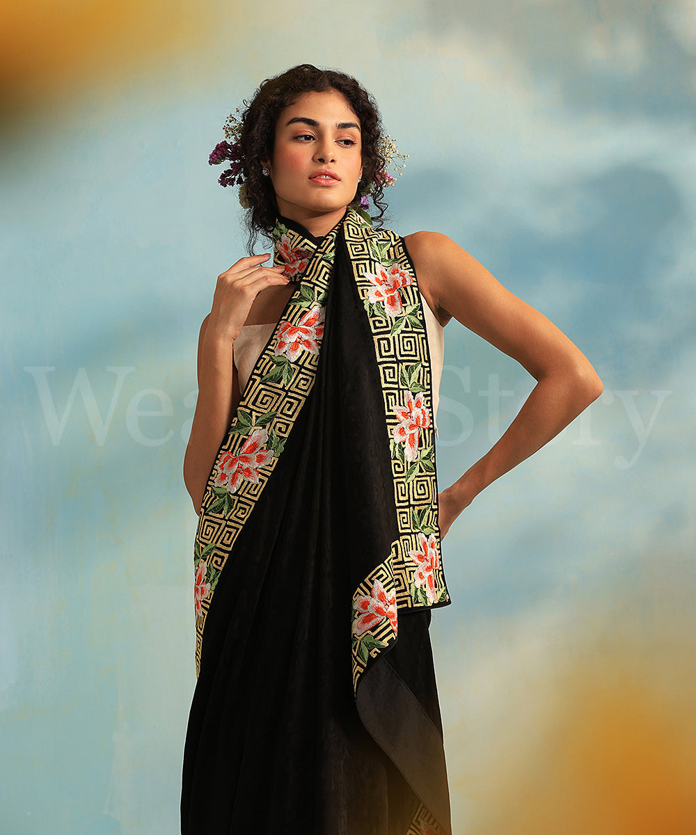 Black_Handloom_Crepe_Parsi_Gara_Saree_With_Geomatrical_Border_And_Big_Flowers_WeaverStory_01