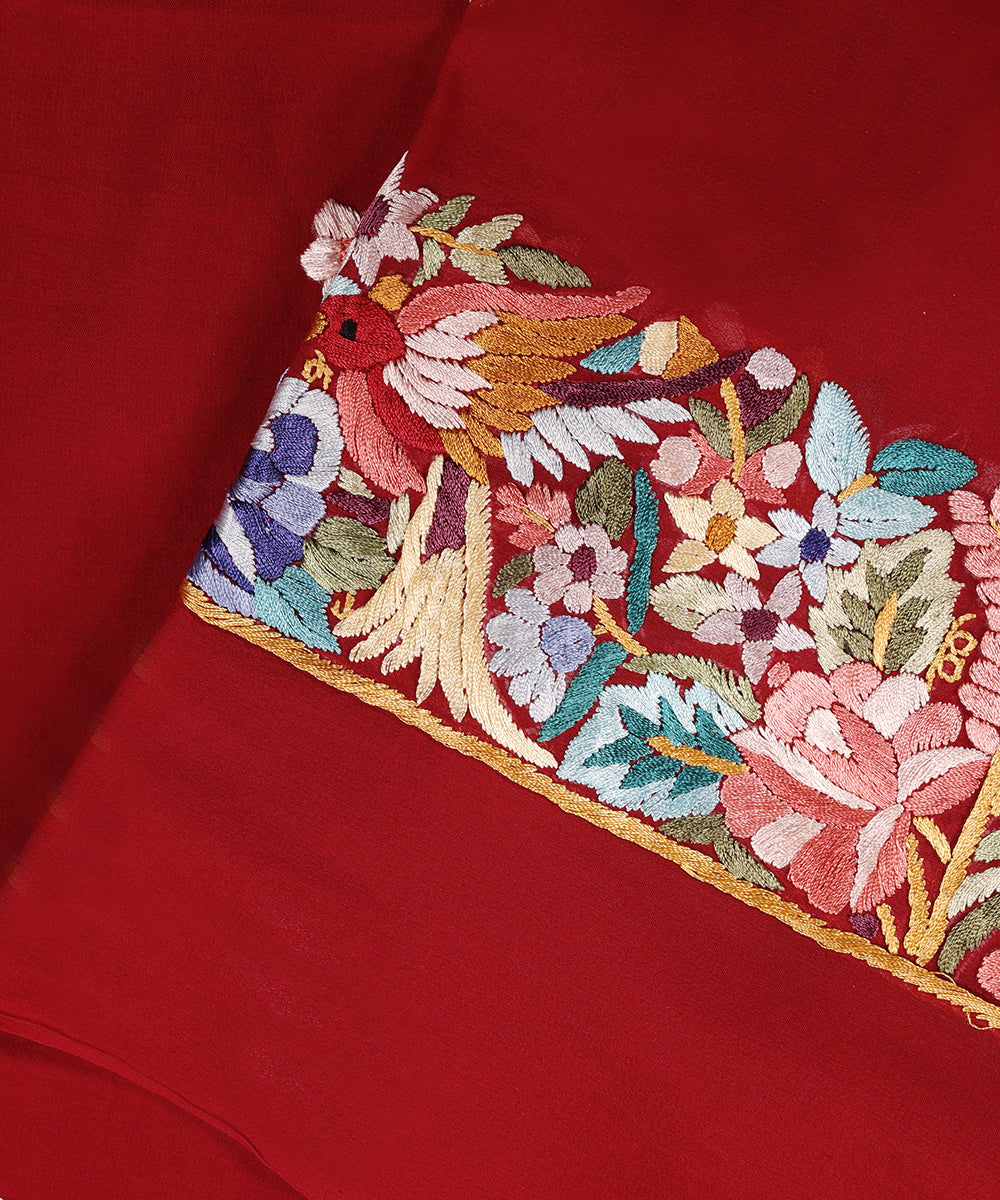 Maroon_Hand_Embroidered_Georgette_Parsi_Gara_Dupatta_With_Floral_Motifs_WeaverStory_04