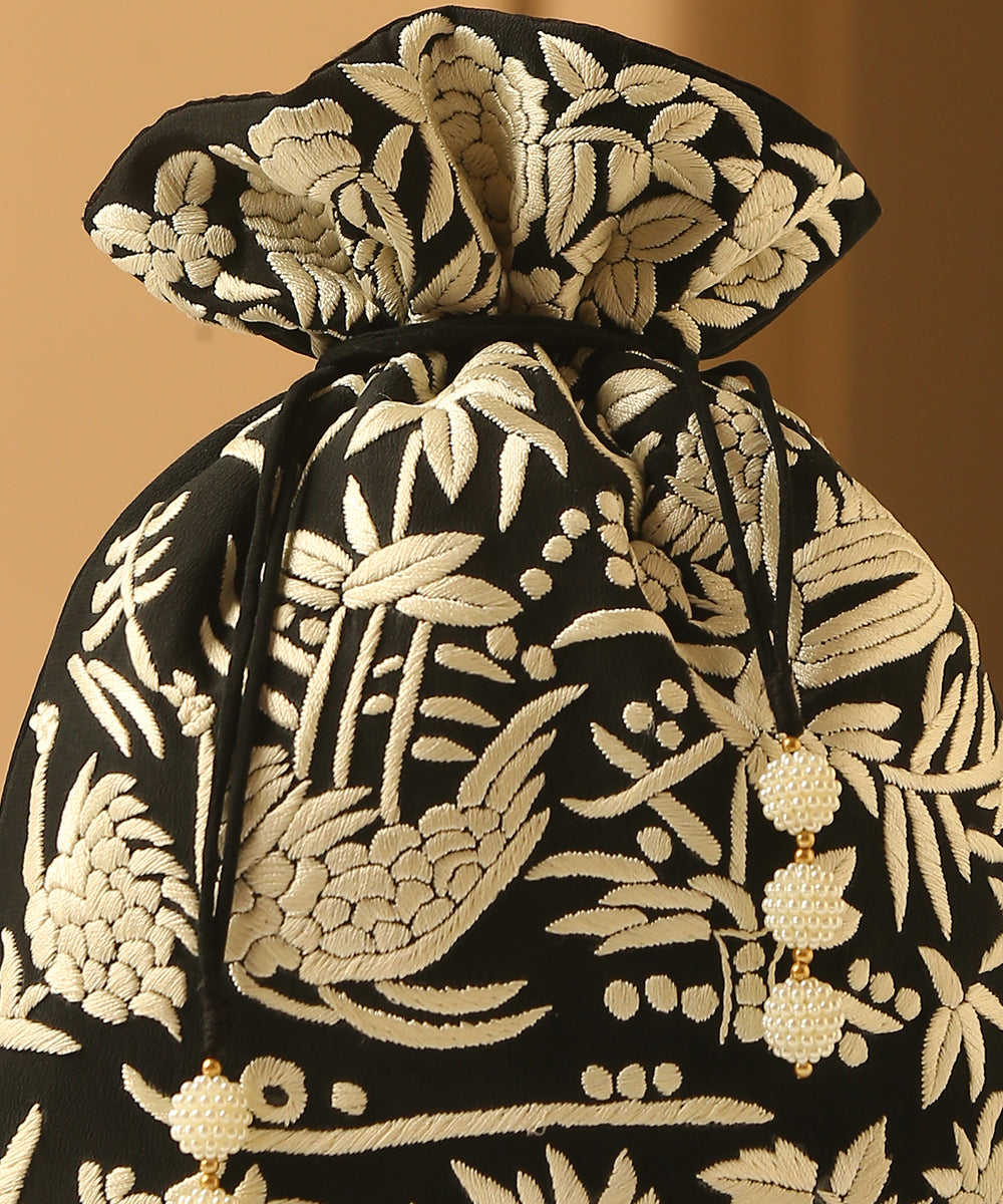 Crepe_Black_Single_Side_Hand_Embroidered_Parsi_Gara_Potli_With_Birds_Motifs_WeaverStory_03