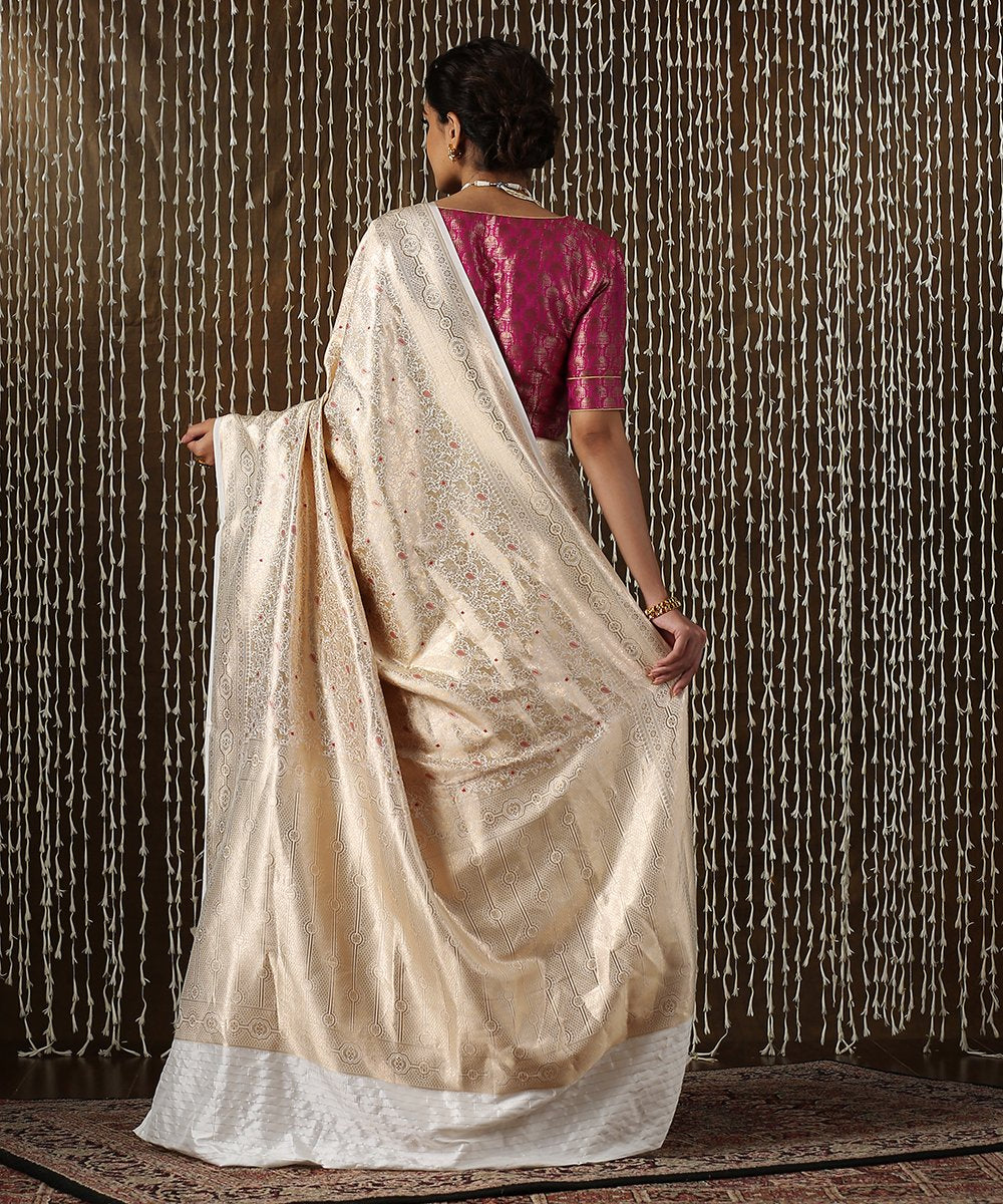 White_Handloom_Shikargah_Banarasi_Saree_With_Red_Meenakari_WeaverStory_03