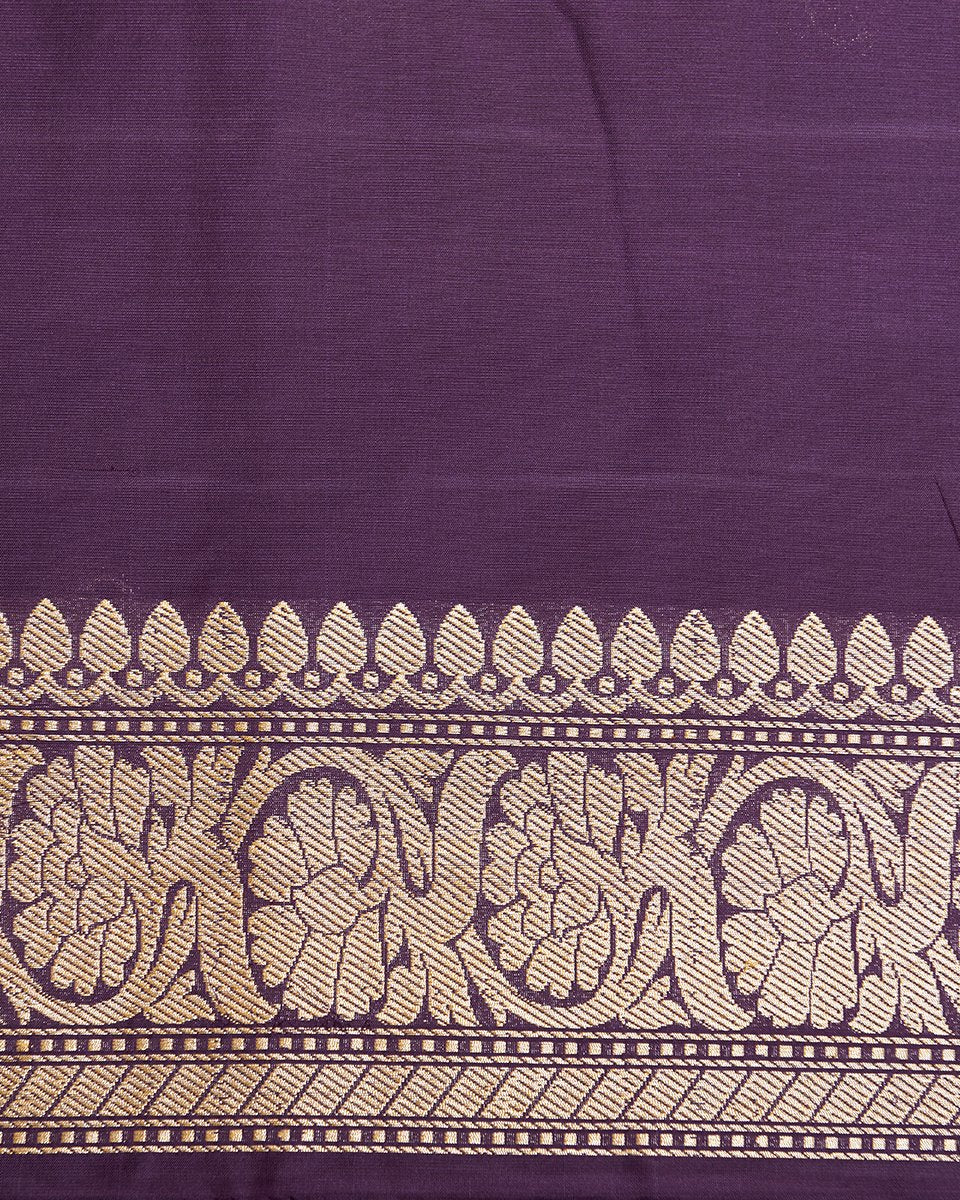 Wine_Handloom_Banarasi_Saree_with_Chand_Boota_and_Lion_Pallu_WeaverStory_05