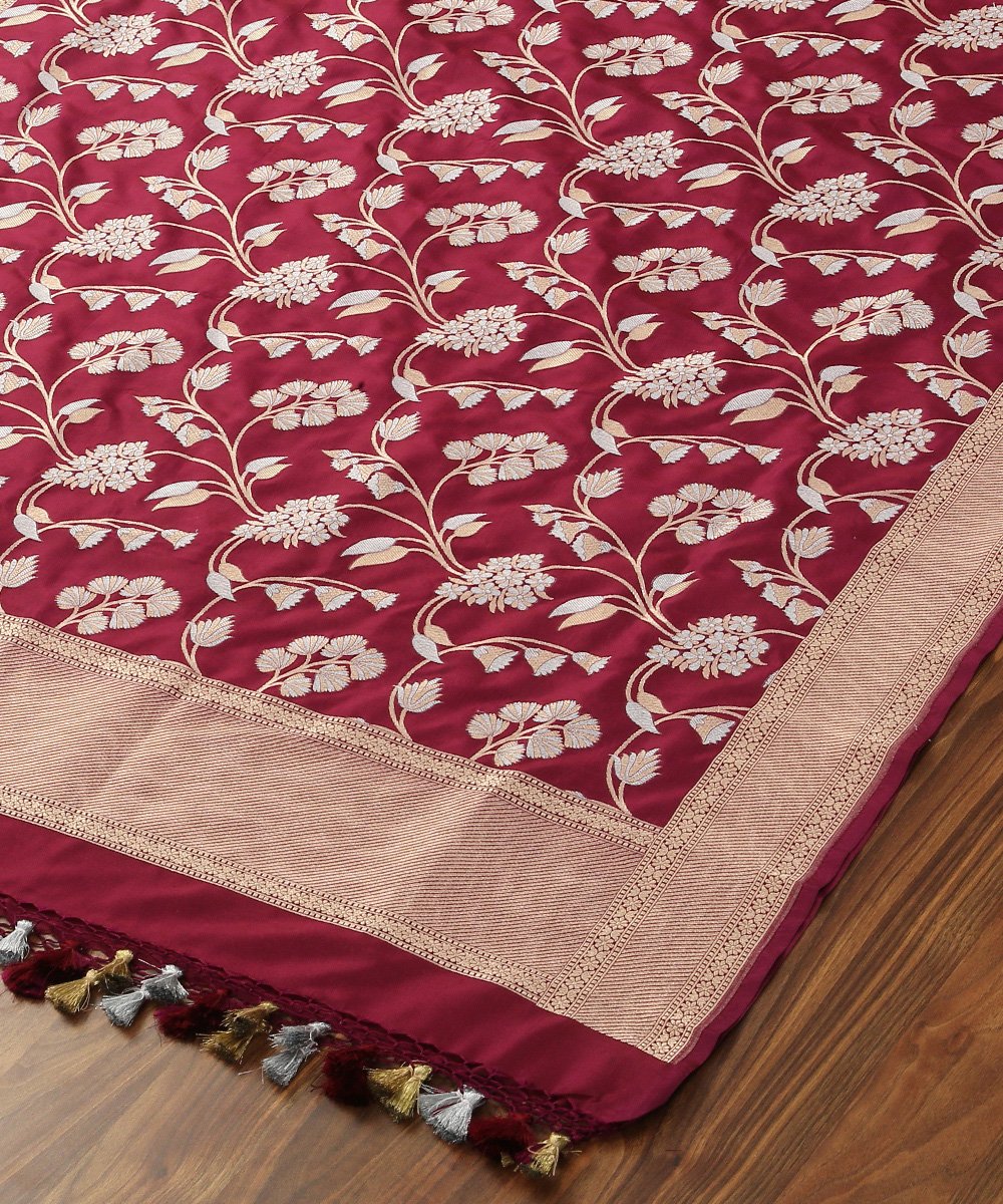 Wine_Handloom_Cutwork_Jangla_Banarasi_Dupatta_in_Pure_Katan_Silk_WeaverStory_04