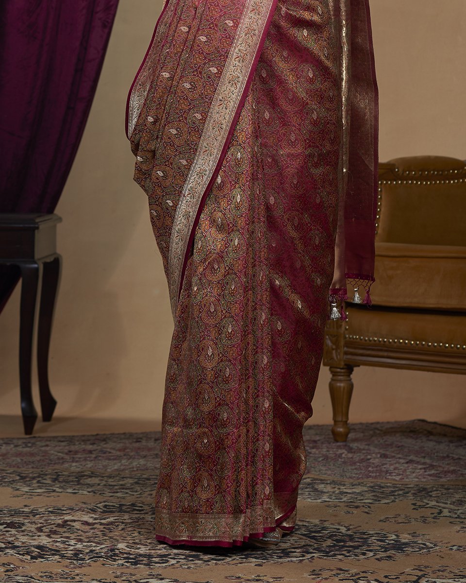 Wine_Handloom_Pure_Katan_Silk_Jamawar_Tanchoi_Banarasi_Saree_with_Ambi_Booti_WeaverStory_04