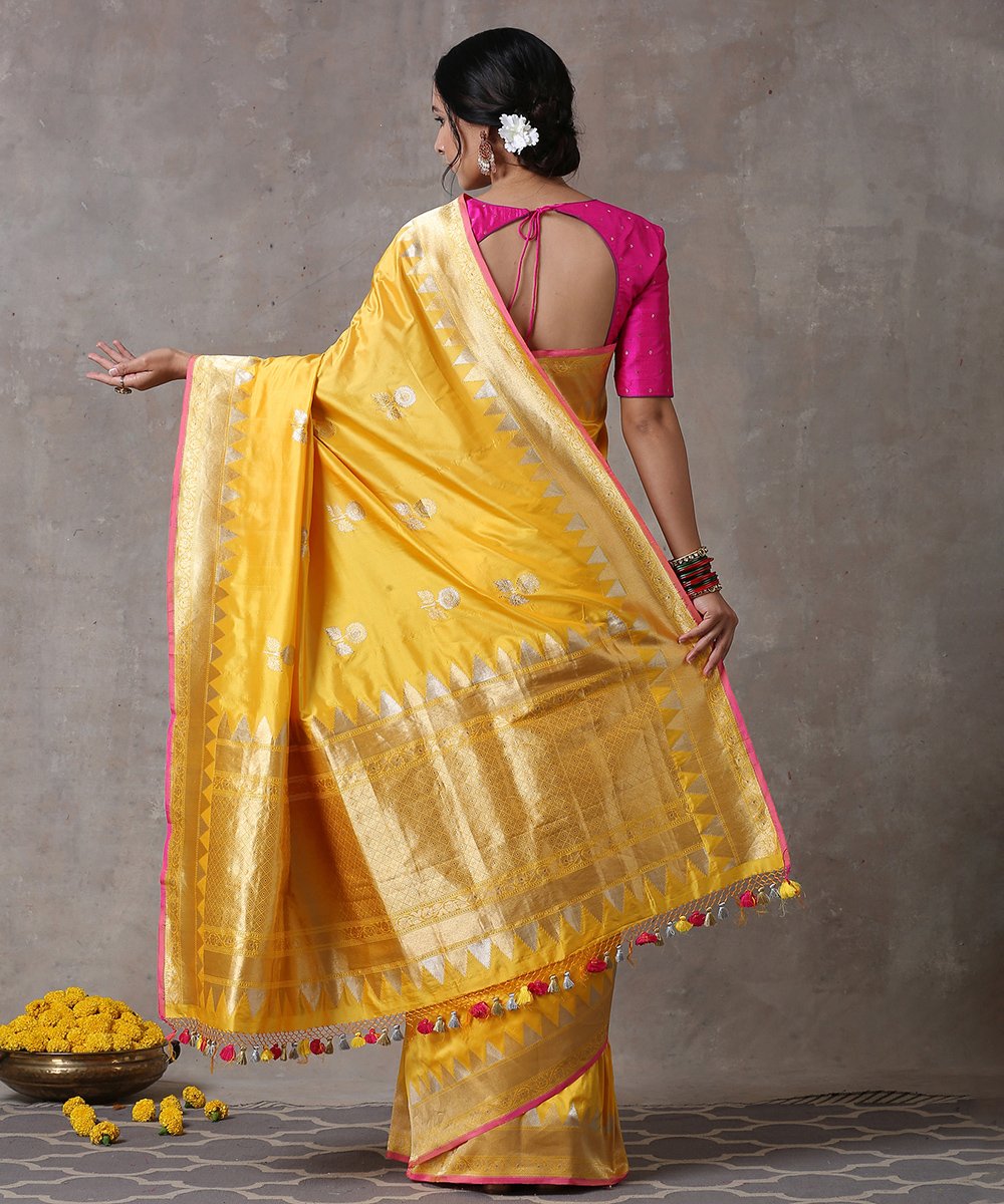 Yellow_Handloom_Kadhwa_Pure_Katan_Silk_Boota_Banarasi_Saree_With_Temple_Border_WeaverStory_03